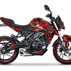 Motocicleta Voge 125 naked, roja y negra, lista para la aventura. ¡El aceite KTM Duke 125 es perfecto para mantenerla en marcha!