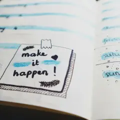 Plan dnia z motywującym hasłem "make it happen!" wspiera przygotowanie do egzaminu ósmoklasisty z angielskiego.
