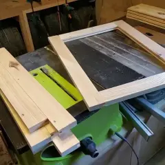 Jak zrobić drzwiczki do szafki? Poradnik DIY krok po kroku!