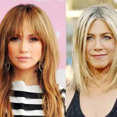 Dos mujeres con cortes de pelo modernos que rejuvenecen cortes de pelo mujer de 50 años.