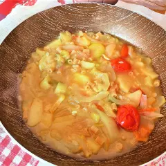 Minestra Zucchine e Patate: Ricetta Facile, Veloce e Cremosa