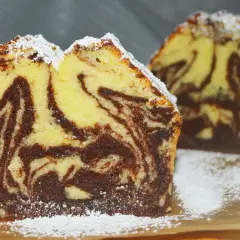 Pyszna babka marmurkowa, idealna na niedzielę. Ten przepis na szklanki jest prosty i szybki.
