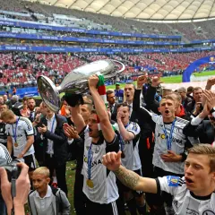 Ile pucharów Polski ma Legia? Odkryj jej niesamowite osiągnięcia