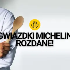 Szef kuchni z drewnianą łyżką i uśmiechniętą ikonką jedzenia. Gwiazdki Michelin rozdane! Polska kuchnia na światowym poziomie.