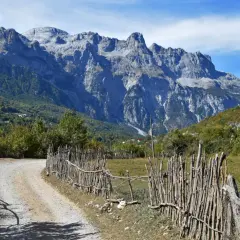 Albania: Najpiękniejsze miejsca od Malediwów po Góry Przeklęte!