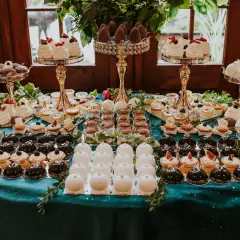 Naczynia na słodki stół: jak stworzyć efektowny candy bar