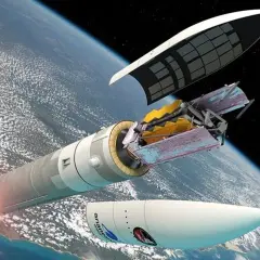 Ilustracja rakiety Ariane 5 wynoszącej teleskop Jamesa Webba na orbitę Ziemi.