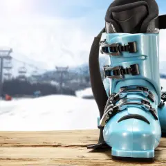 Buty narciarskie szerokie w palcach: jak znaleźć idealny komfort?