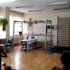 Gdzie najszybciej rehabilitacja NFZ Częstochowa? Sprawdź terminy i placówki