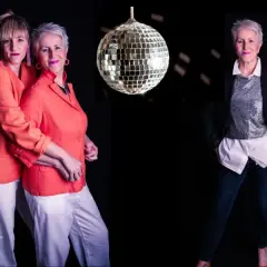 Impreza w stylu lat 80: Jak się ubrać, by olśniewać i bawić