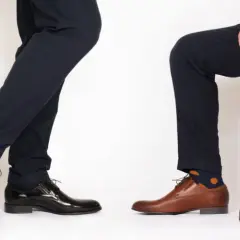 Buty do granatowego garnituru: Poznaj sekrety idealnej stylizacji