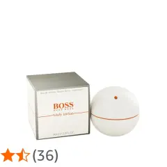 Biały flakon perfum Hugo Boss White Edition i jego opakowanie. Elegancki zestaw, idealny na prezent.