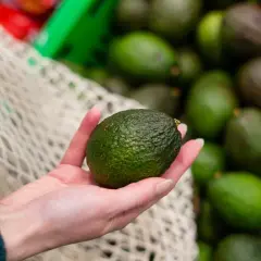 Sekret guacamole: Jak wybrać idealne awokado?