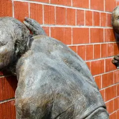 Rzeźby w marmurze: Jak powstają arcydzieła i jak je pielęgnować?
