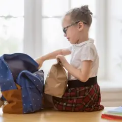 Czy plecaki vintage są modne? Odkryj ich nieprzemijalny urok