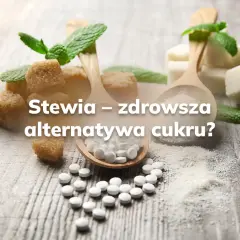 Stewia – zdrowsza alternatywa cukru? Zastanawiasz się nad stewią, ale boisz się potencjalnych skutków ubocznych? Na zdjęciu kostki cukru, stewia w tabletkach i liście mięty.