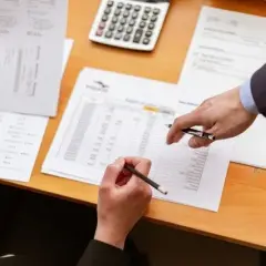 Ile wynosi renta po śmierci rodzica? Sprawdź, co Ci się należy