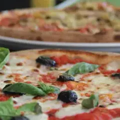 Gdzie zjeść w Neapolu: najlepsze pizzerie i lokalne specjały