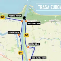 Mapa trasy rowerowej EuroVelo 9 z zaznaczonymi śluzami, promem i wiatrakiem.