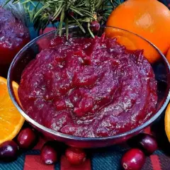 Perfekcyjny sos żurawinowy z suszonej żurawiny: Przepis krok po kroku