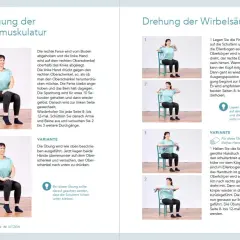 Senioren-Gymnastik: Frau sitzt auf Stuhl und führt Übungen zur Kräftigung der Bauchmuskulatur und Drehung der Wirbelsäule aus.