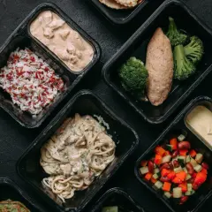 Czy catering się opłaca? Sprawdź, ile możesz zaoszczędzić na jedzeniu