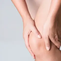 Jak długo boli skręcone kolano? Czas leczenia i powrotu do sprawności