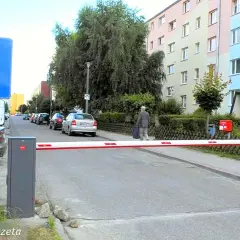 Jak otworzyć szlaban na osiedlu? Praktyczny poradnik dla każdego!