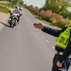 Co grozi za jazdę motorowerem bez uprawnień? Sprawdź kary i konsekwencje
