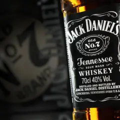 Butelka Jack Daniel's Old No.7 Tennessee Whiskey 0,7l. Sprawdź aktualną jack daniel's 0 7 cena.