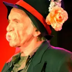 Kabaret Smolenia: Historia, skecze i wpływ Bohdana Smolenia na kulturę