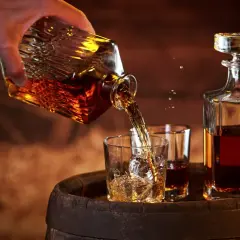Co zdrowsze: whisky czy koniak? Porównanie korzyści zdrowotnych
