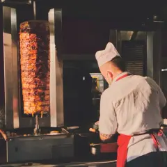 Cena kebaba w Niemczech: Ile kosztuje i jak znaleźć taniej?
