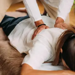 Shiatsu: Japoński masaż, który zmieni Twoje samopoczucie?
