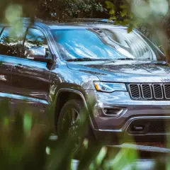 Ile pali jeep grand cherokee? Zaskakujące dane o spalaniu modeli
