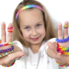 Bransoletki z gumek DIY: Od Rybiego Ogona do Starburst krok po kroku