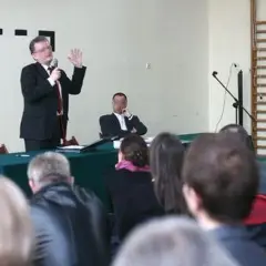 Czy wynagrodzenie prezesa spółdzielni mieszkaniowej jest jawne? Poznaj fakty
