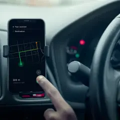 Uchwyt na telefon na kratkę: Ranking TOP modeli 2026! Poradnik