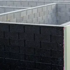 Ile bloczków na fundament? Oblicz dokładnie, uniknij strat materiału