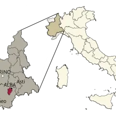 Mappa dell'Italia con evidenziata la regione Piemonte e, in particolare, le Langhe, zona rinomata per vini e tartufi.