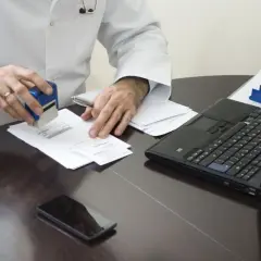 Jak wyglądają badania na prawo jazdy? Co musisz wiedzieć przed wizytą