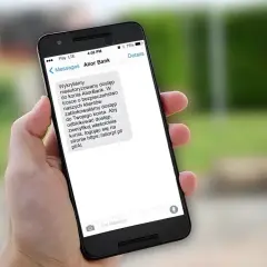 Oszustwo inbank: SMS od "Alior Bank" informuje o blokadzie konta i prosi o logowanie na podejrzanej stronie.