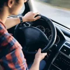 Nocleg tranzytowy co to znaczy? Kluczowe informacje dla podróżnych