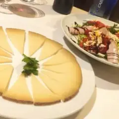 La Casa de las Pulgas: Deliciosas tapas y la especialidad secreta