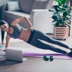 Jak ćwiczyć crossfit w domu: efektywne treningi bez sprzętu