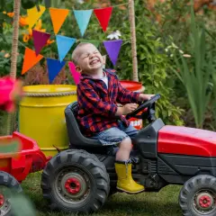 Duże auto zabawka – idealne dla rozwoju Twojego dziecka i zabawy