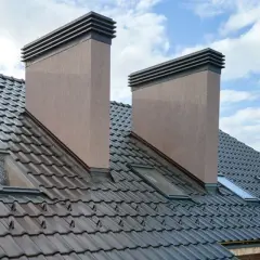 Jaką podbitkę wybrać do dachówki antracytowej? Poznaj najlepsze opcje!
