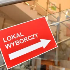 Jak zostać radnym osiedla – kluczowe kroki i wymagania, które musisz znać