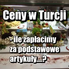 Tureckie ceny w sklepach: ile zapłacimy za podstawowe artykuły? Bufet z serami, warzywami i przekąskami.