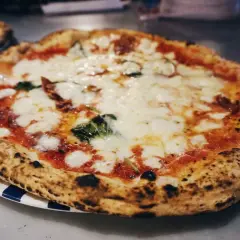 Neapol gdzie zjeść: najlepsze miejsca na autentyczną pizzę i więcej